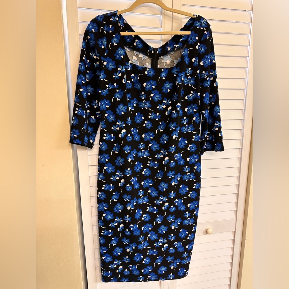 BLUE and BLVK DRESS XL POLYESTER WASH N WEAR PERFECT W A BLACK CARDIGAN